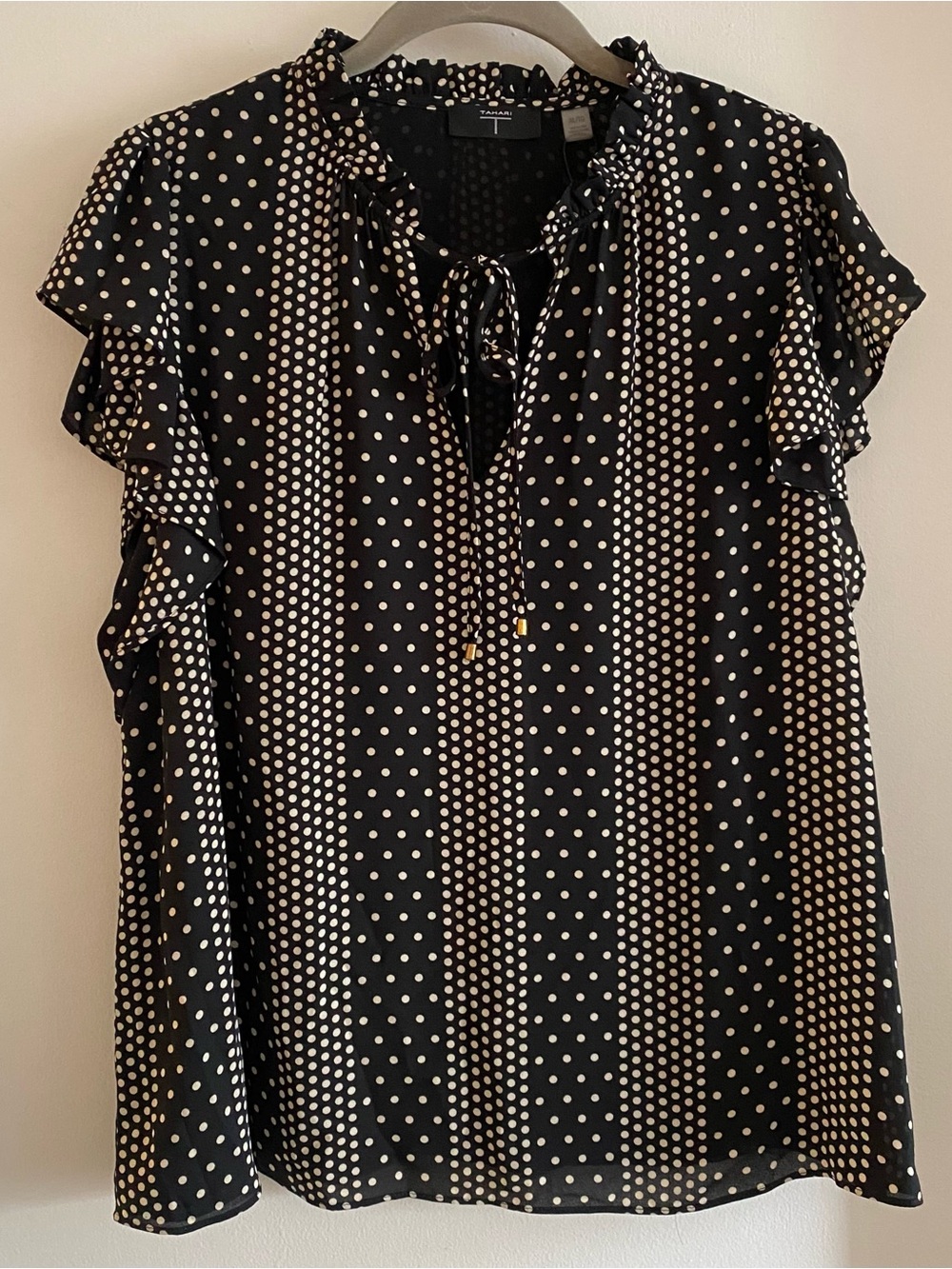 Tahari Black and Cream Polka Dot top NWT size XL